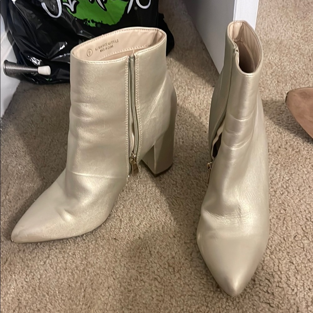 Cream Pointed-Toe Ankle Boots with Stiletto Heel